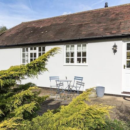פברשהאם The Willow Studio - Peaceful Retreat Near Whitstable Seaside מראה חיצוני תמונה